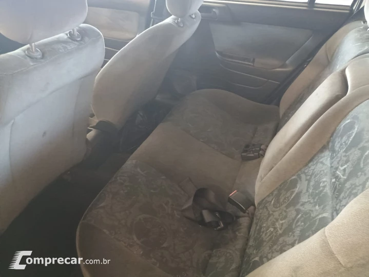 Astra sedan 1.8