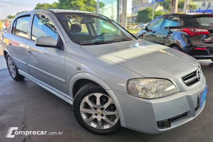 ASTRA 2.0 MPFI Advantage 8V
