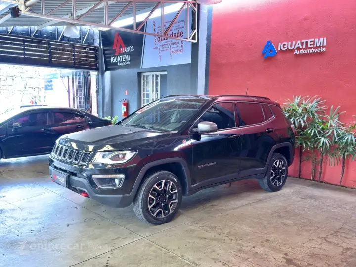 COMPASS 2.0 16V DIESEL TRAILHAWK 4X4 AUTOMÁTICO