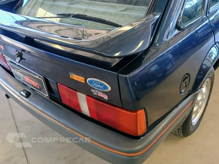 ESCORT 1.8 Guarujá 8V