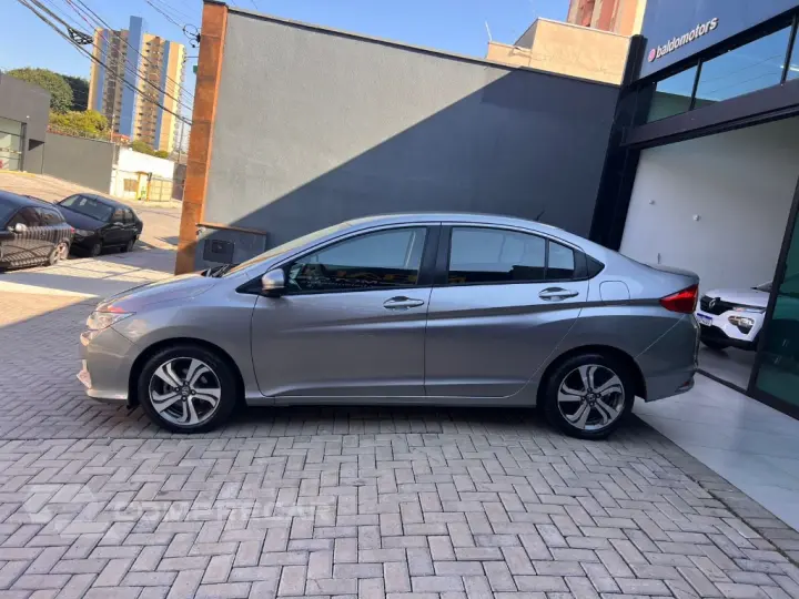 CITY Sedan LX 1.5 Flex 16V 4p Aut.
