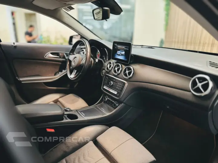 GLA 200 1.6 CGI Style 16V Turbo