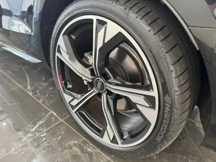 A4 2.0 TFSI S Line 16V 214cv