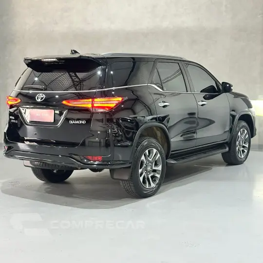 Hilux SW4 Diamond 2.8 TB 4x4 Die. Aut.