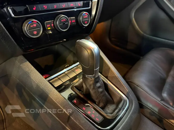 Jetta 2.0 Tsi Highline 211Cv Gasolina 4P Tiptronic