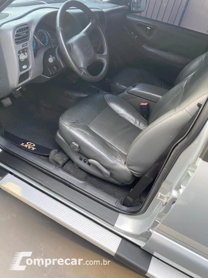 S10 2.4 MPFI Executive 4X2 CD 8V