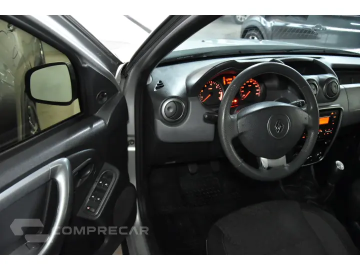 DUSTER 1.6 EXPRESSION 4X2 16V FLEX 4P MANUAL