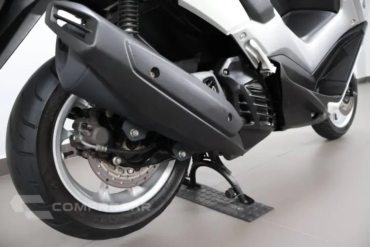 NMAX 160 ABS