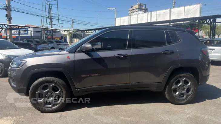 Compass 2.0 16V 4P TRAILHAWK TURBO DIESEL 4X4 AUTOMÁTICO