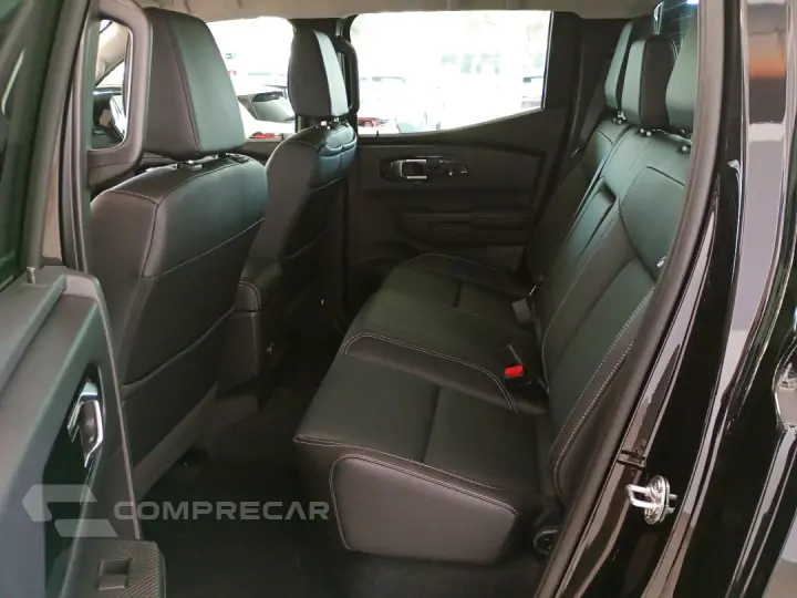 TRITON 2.4 BITURBO DIESEL CD HPE-S 4X4 AUTOMÁTICO