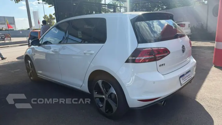 Golf 2.0 4P GTI TURBO AUTOMÁTICO