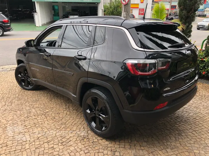 Compass 2.0 16V Flex Longitude Automático