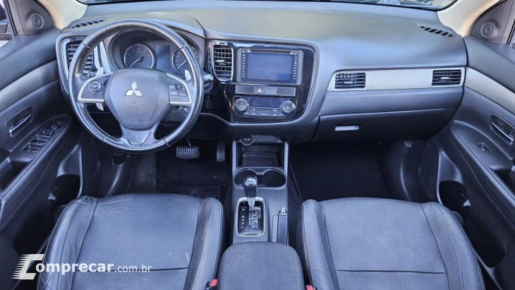 OUTLANDER 2.0 16V 160cv Aut.