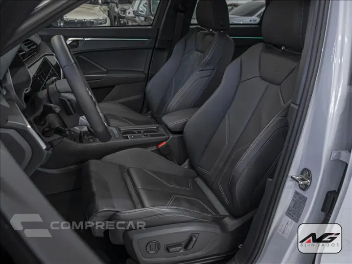 Q3 2.0 40 TFSI Performance Black Quattro