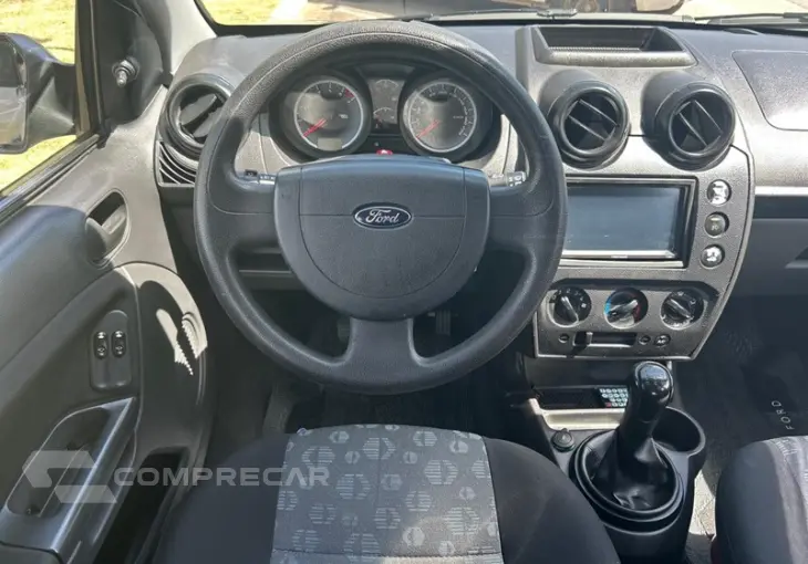 FIESTA 1.6 MPI Class Hatch 8V