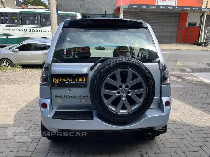 Pajero TR4 2.0 Flex 16V 4X2 Mec.