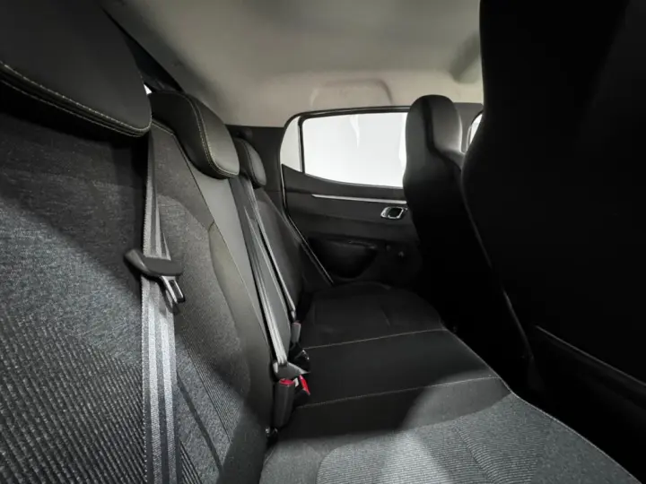 KWID 1.0 12V SCE FLEX OUTSIDER MANUAL