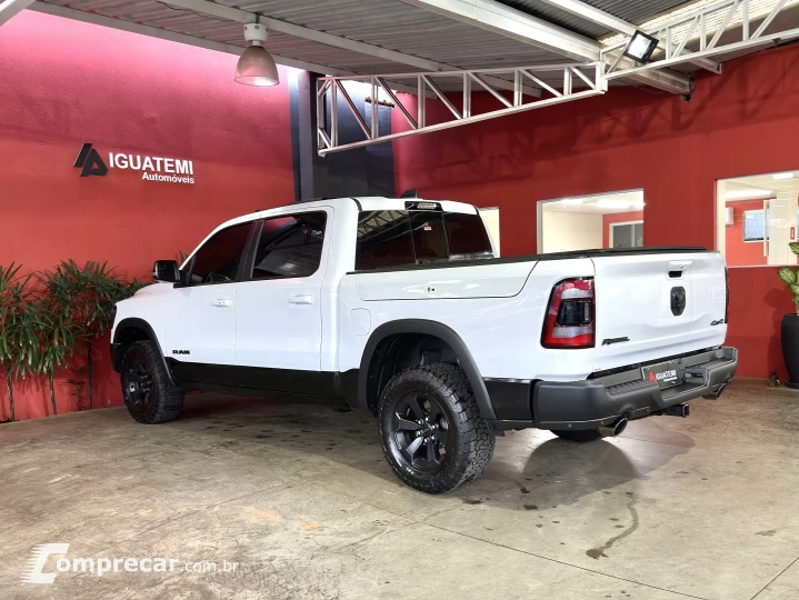 1500 5.7 V8 GASOLINA REBEL CD 4X4 AUTOMÁTICO