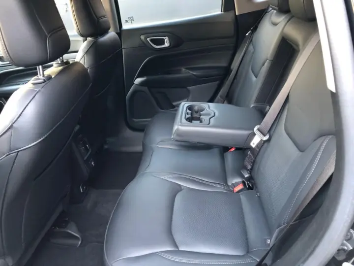 COMPASS LONG. T270 1.3 TB 4x2 Flex Aut.