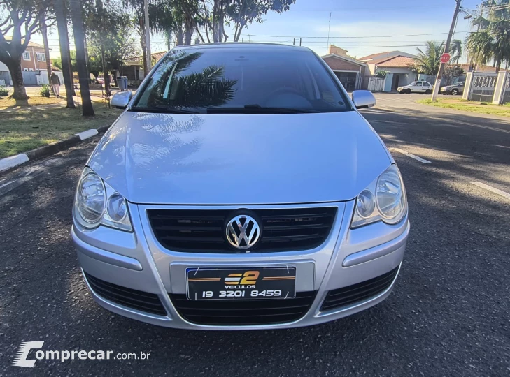 POLO SEDAN 1.6 MI 8V