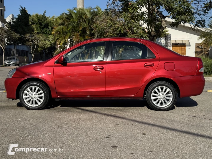 ETIOS 1.5 XLS Sedan 16V