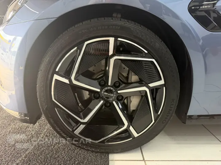 SEAL 82,5 KW AWD