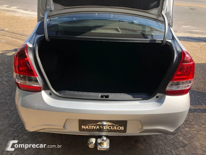 Etios 1.5 X Plus Sedan 16V Flex 4P Automático