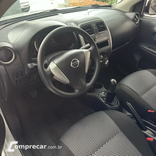VERSA 1.0 12V FlexStart 4p Mec.