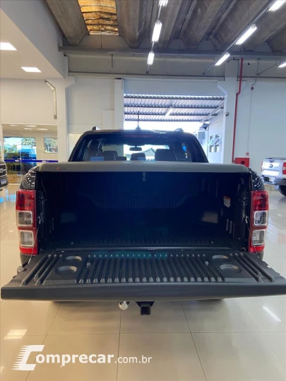 RANGER 2.2 Black 4X2 CD 16V
