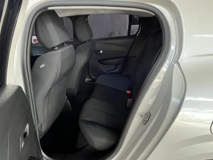 208 1.6 16V Active Pack