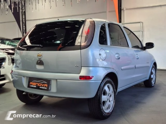 CORSA HATCH - 1.4 MPFI PREMIUM 8V 4P MANUAL