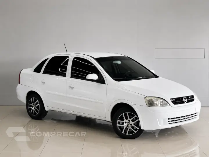 CORSA 1.8 MPFI Sedan 8V