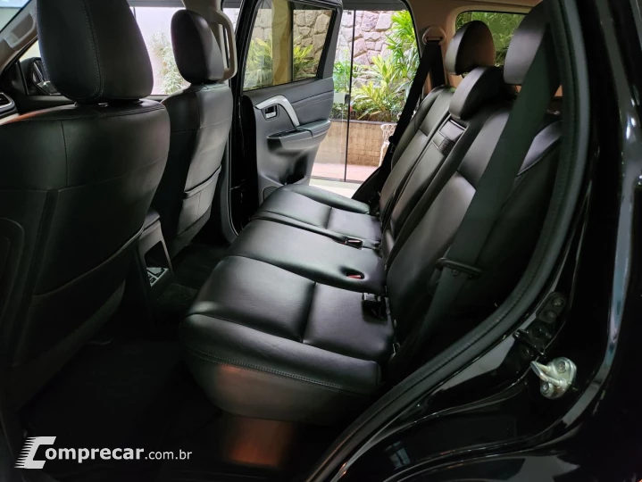 Pajero Sport 	2.4 16V 4P HPE-S AWD TURBO DIESEL AUTOMÁTICO