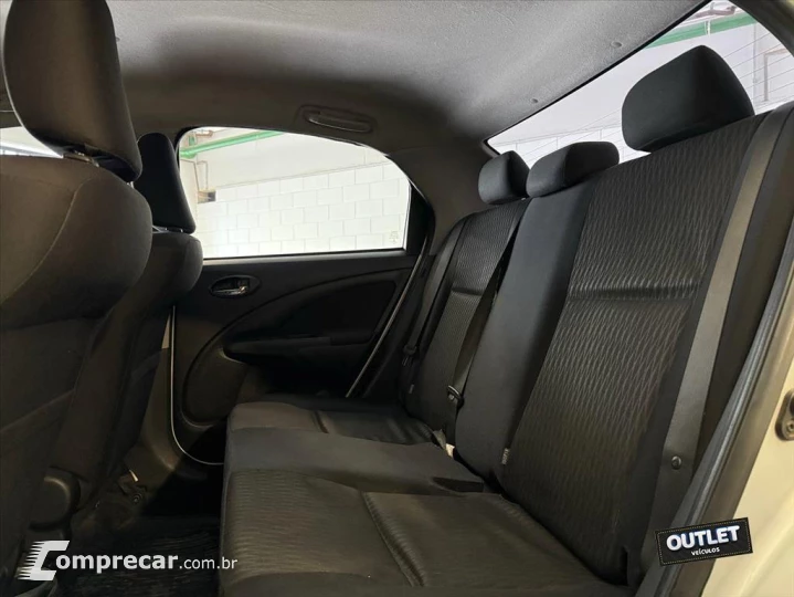 ETIOS 1.5 XS SEDAN 16V FLEX 4P AUTOMÁTICO