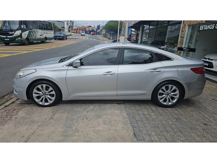 AZERA 3.0 MPFI GLS V6 24V GASOLINA 4P AUTOMÁTICO