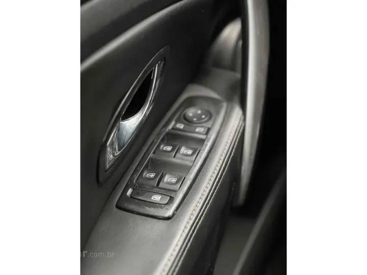 FLUENCE 2.0 DYNAMIQUE PLUS 16V FLEX 4P AUTOMÁTICO