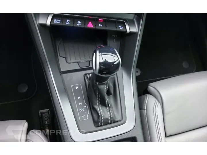 Q3 2.0 40  TFSI GASOLINA SPORTBACK PERFORMANCE BLACK PLUS QU