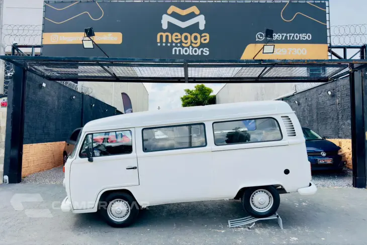 Kombi 1.4 FLEX STD 9 LUGARES