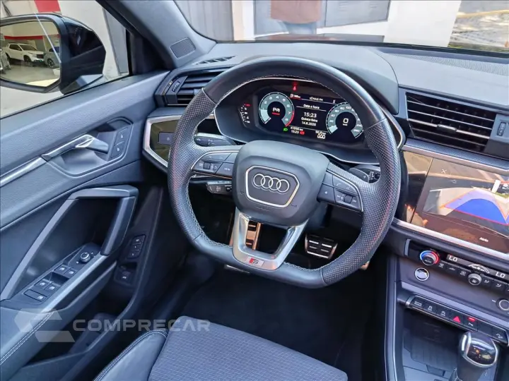 Q3 2.0 40 TFSI Performance Black Plus Quattro