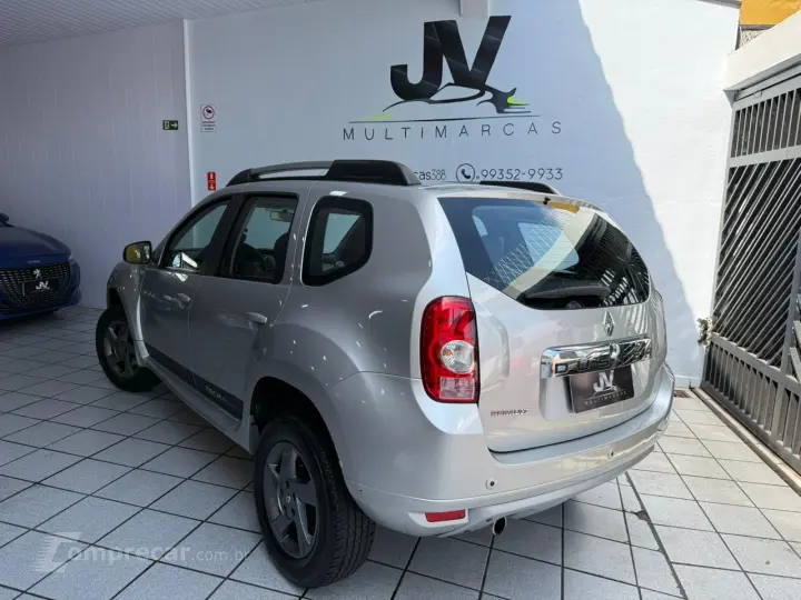 DUSTER 2.0 Tech Road II 4X2 16V