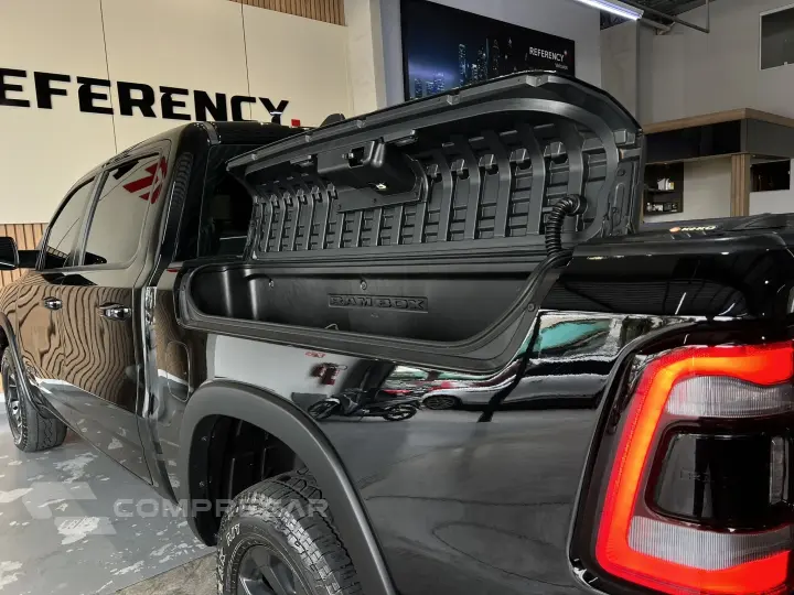 1500 5.7 V8 GASOLINA REBEL CD 4X4 AUTOMÁTICO