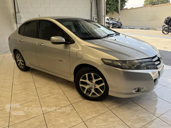 CITY 1.5 EX Sedan 16V