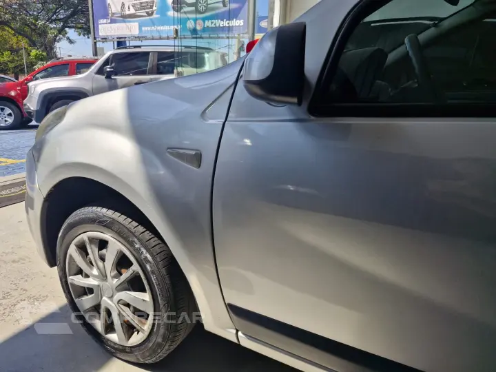 SANDERO 1.6 EXPRESSION 16V FLEX 4P MANUAL