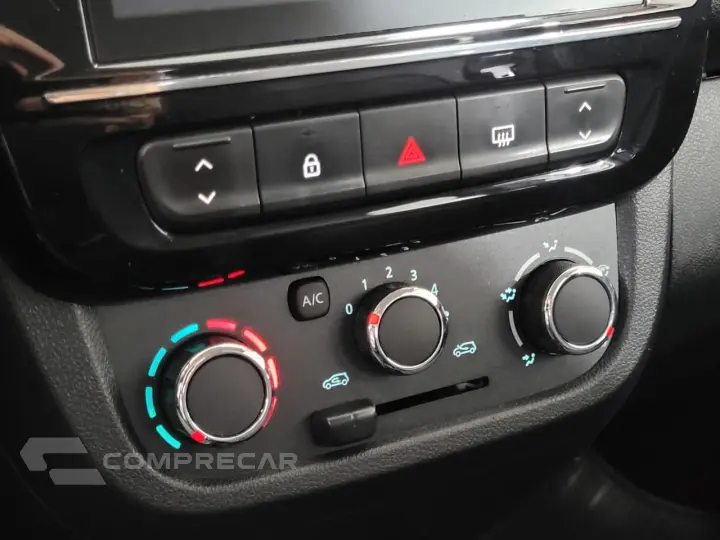 Kwid KWID Intense 1.0 Flex 12V 5p Mec.