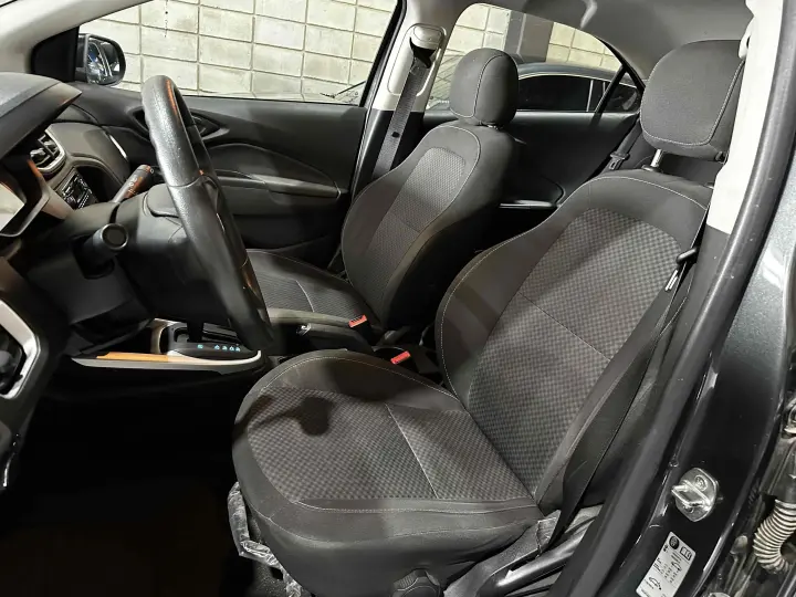 ONIX 1.4 MPFI ADVANTAGE 8V FLEX 4P AUTOMÁTICO