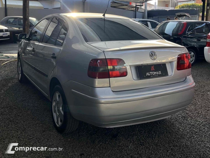 POLO SEDAN 1.6 MI 8V FLEX 4P MANUAL