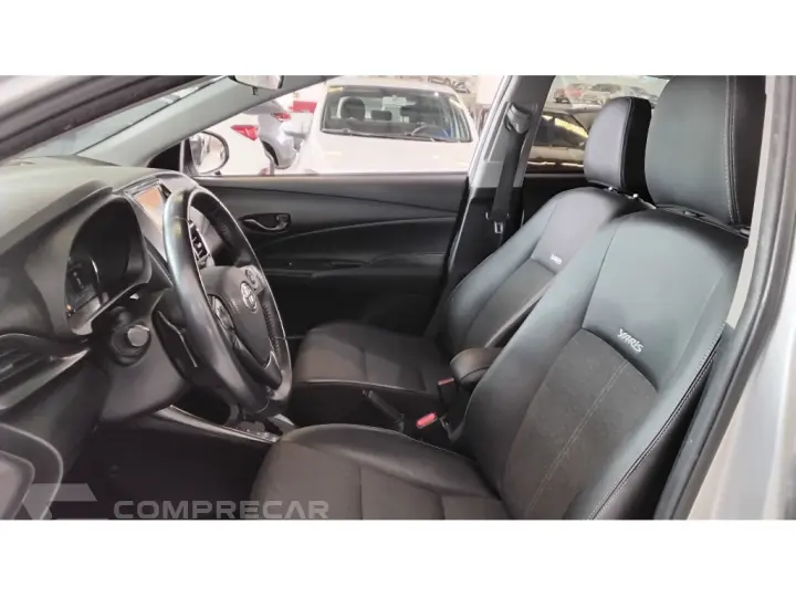 YARIS 1.5 16V FLEX SEDAN XS CONNECT MULTIDRIVE