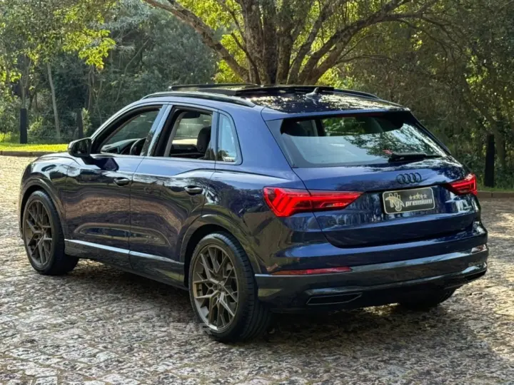 Q3 2.0 40 TFSI GASOLINA PERFORMANCE BLACK QUATTRO TIPTRONIC
