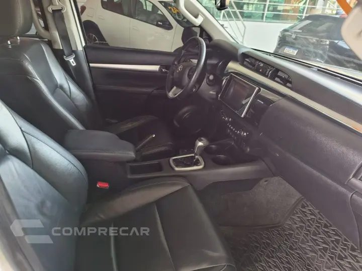 Hilux Caminhonete 2.8 16V SRV 4X4 DIESEL CABINE DUPLA AUTOMÁ