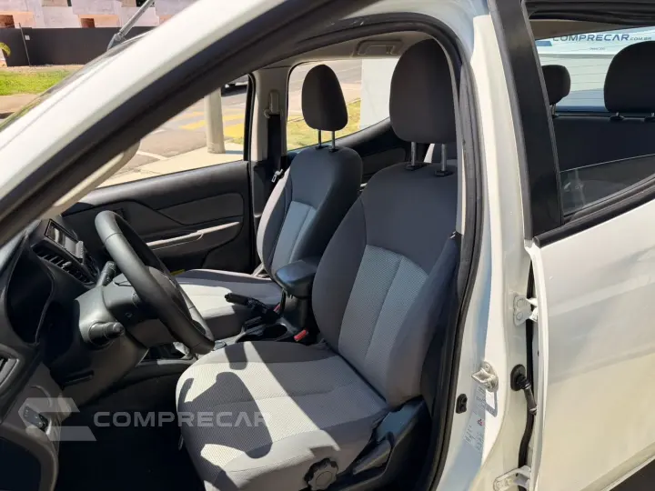 L200 TRITON 2.4 16V TURBO DIESEL GL CD 4X4 MANUAL